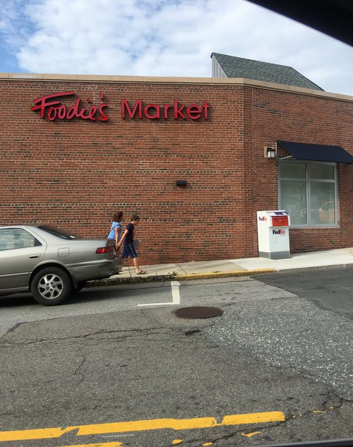 Foodie's Market brick storefront
